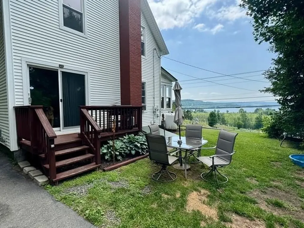 578 Pleasant Street Newport City VT 05855