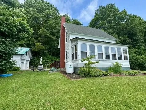 578 Pleasant Street Newport City VT 05855