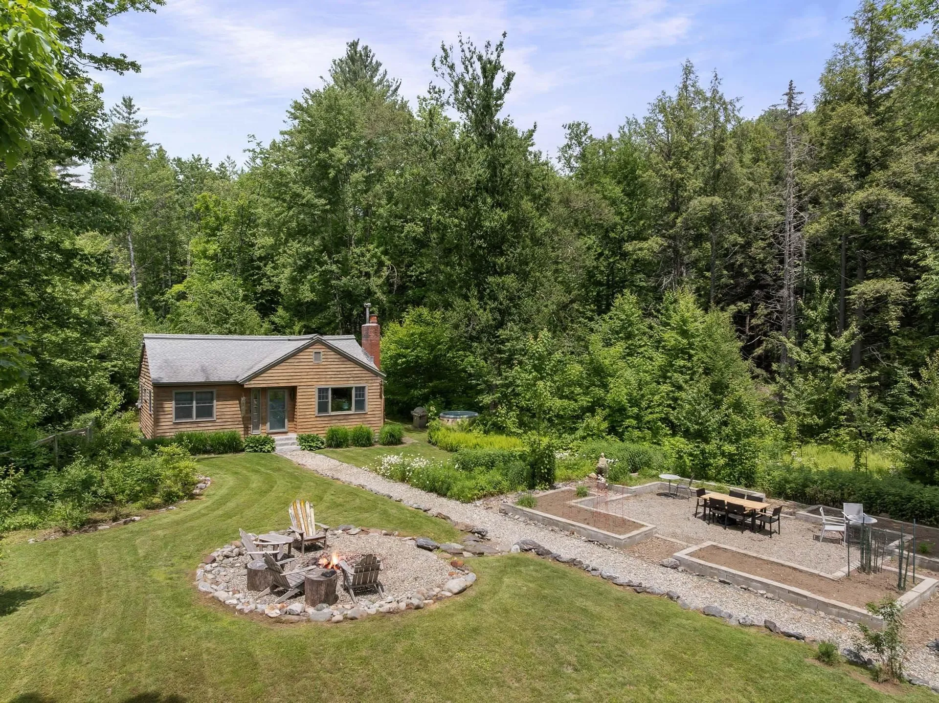 2042 Nebraska Valley Stowe VT 05672