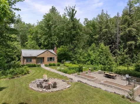 2042 Nebraska Valley Stowe VT 05672