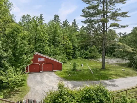 2042 Nebraska Valley Stowe VT 05672