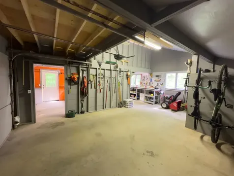 2042 Nebraska Valley Stowe VT 05672