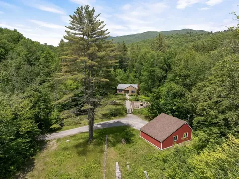 2042 Nebraska Valley Stowe VT 05672
