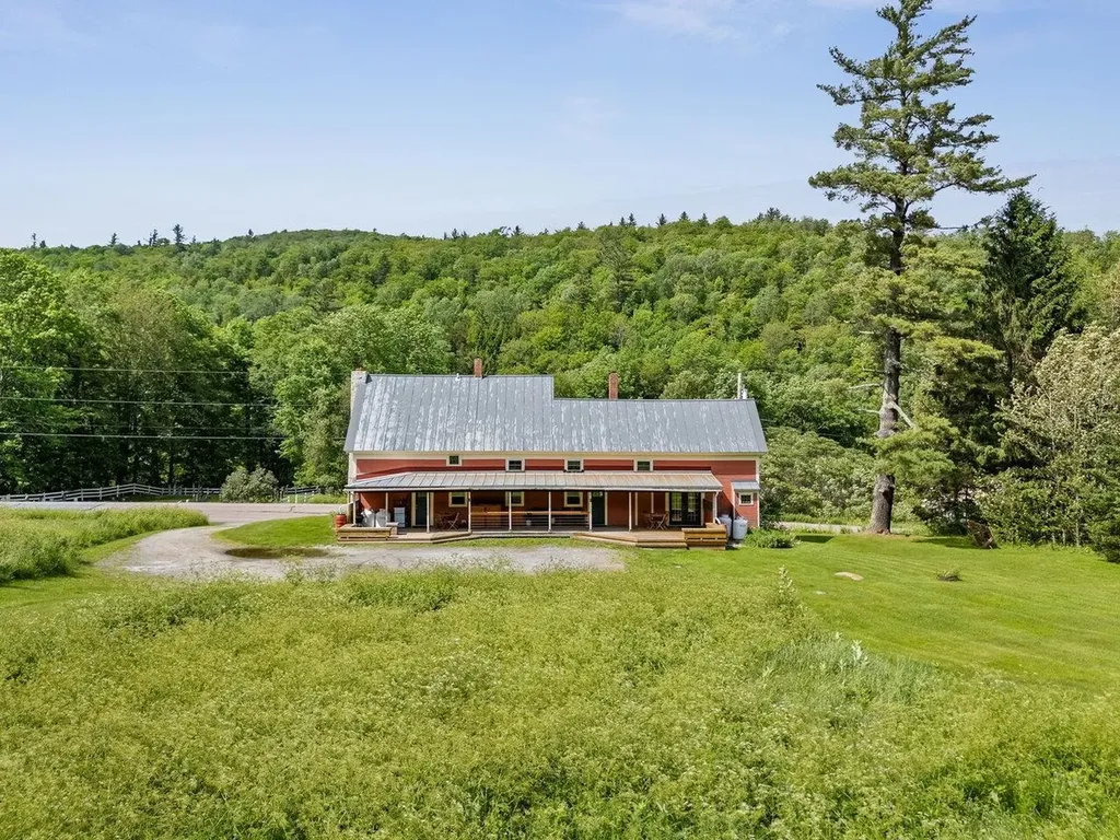 2316 Vt Route 125 Hancock VT 05748