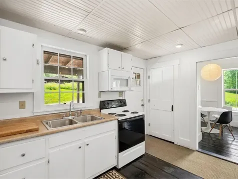 2316 Vt Route 125 Hancock VT 05748