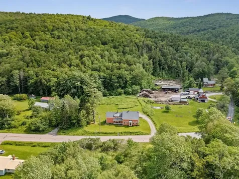 2316 Vt Route 125 Hancock VT 05748