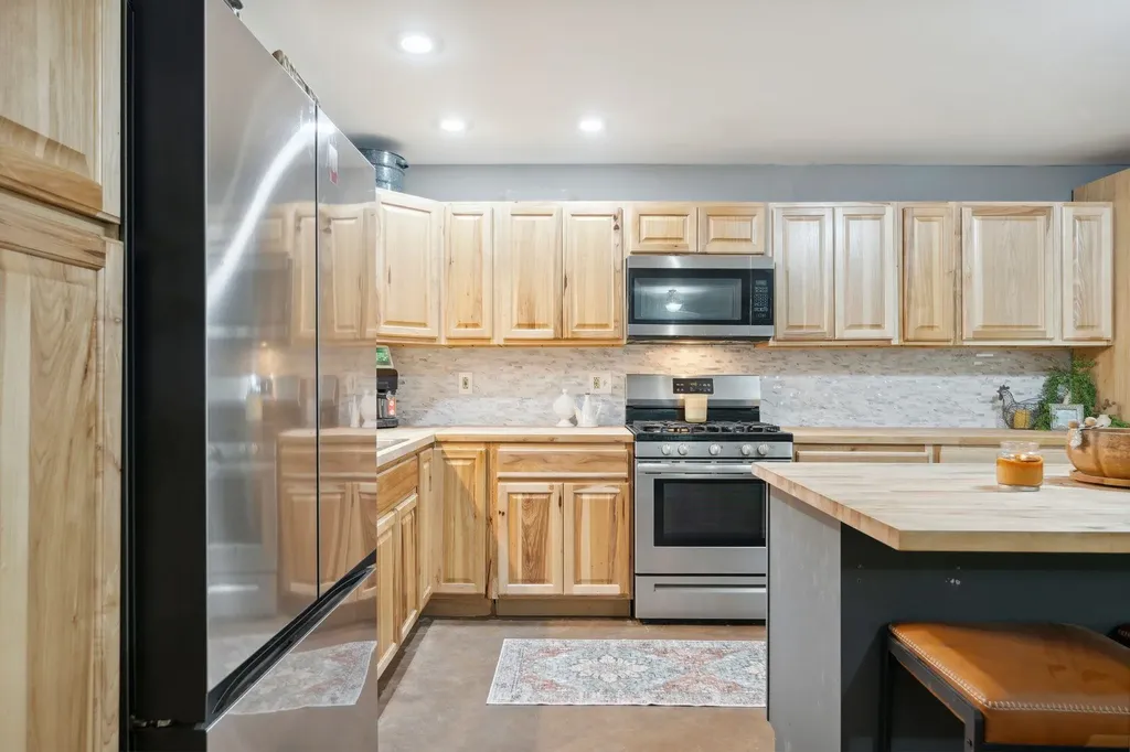 153 May Street Canaan NH 03741