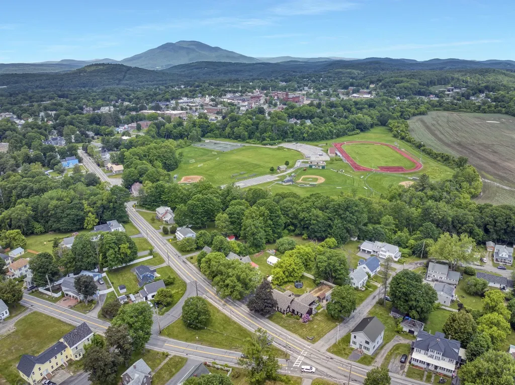 86 Chestnut Street Claremont NH 03743