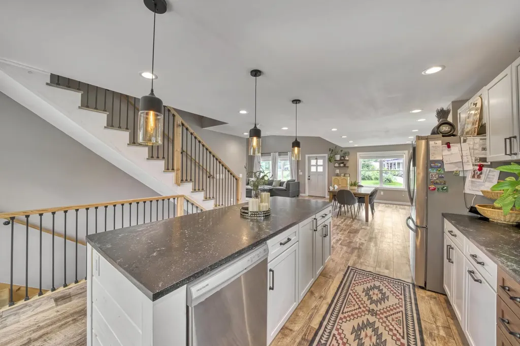 86 Chestnut Street Claremont NH 03743