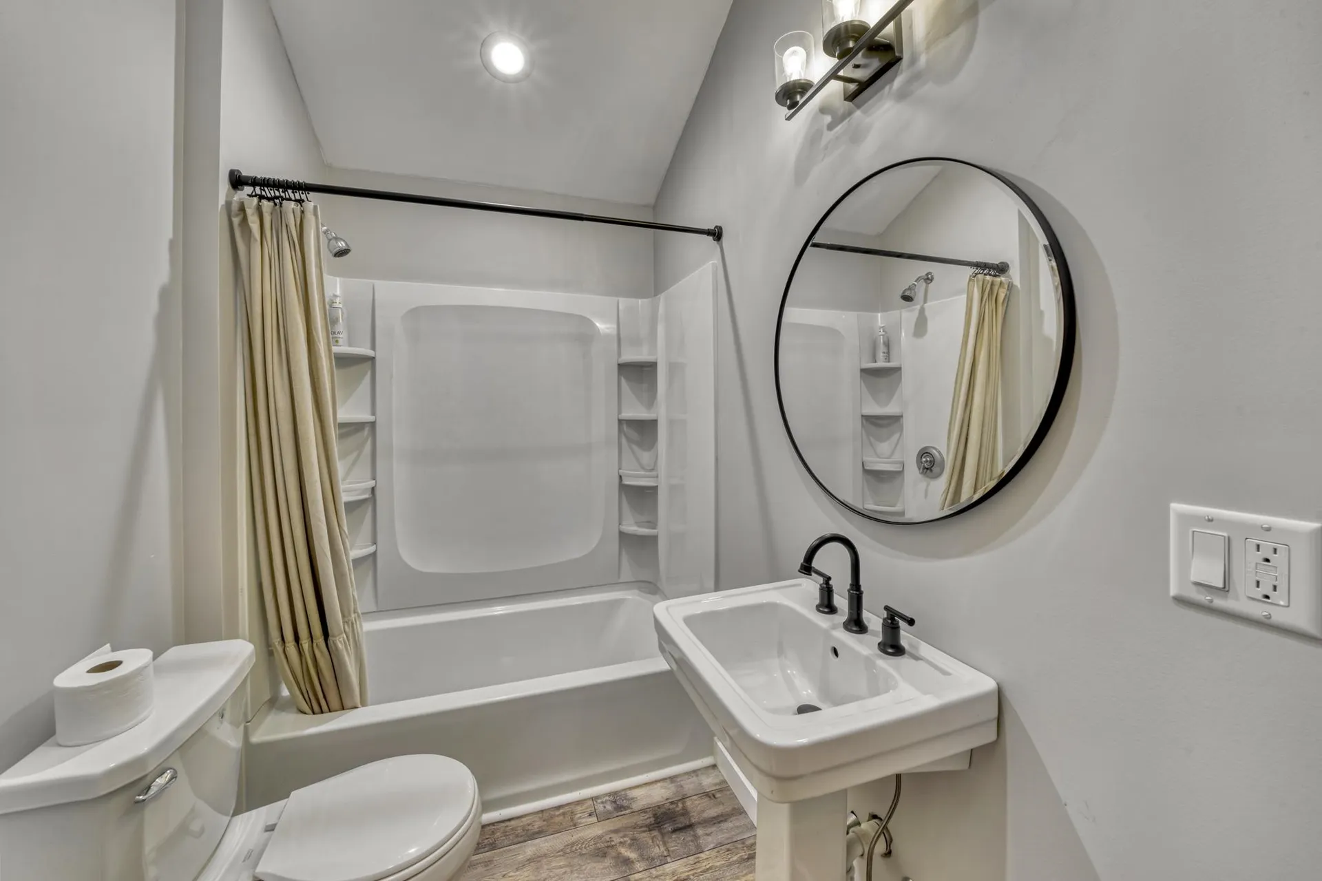 86 Chestnut Street Claremont NH 03743