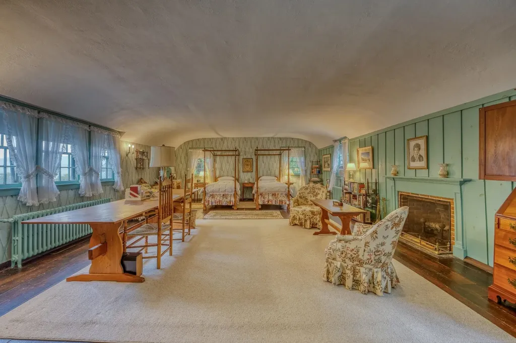 291 - 293 Blake Road Sugar Hill NH 03586