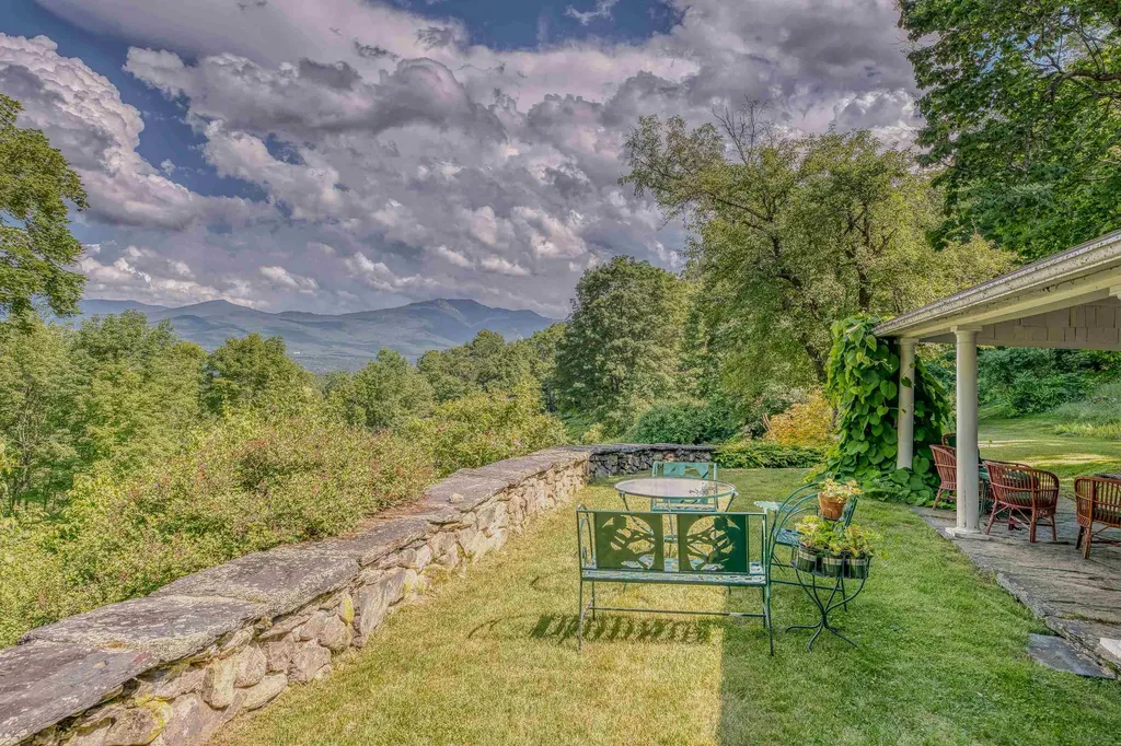 291 - 293 Blake Road Sugar Hill NH 03586