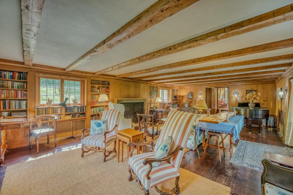 291 - 293 Blake Road Sugar Hill NH 03586