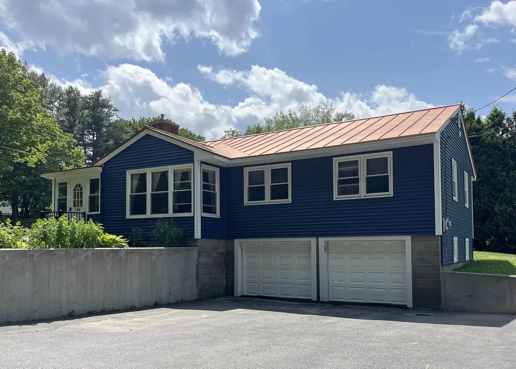 138 Cedar Street Brattleboro VT 05301