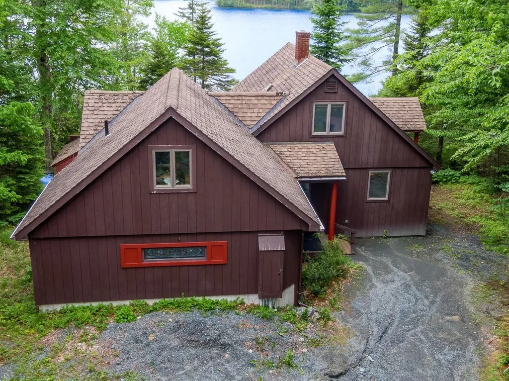 329 Forest Acres Road New London NH 03257