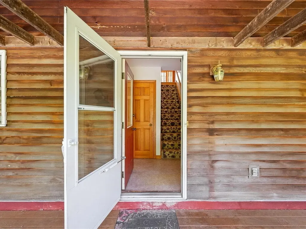 61 Cook Drive Cambridge VT 05489