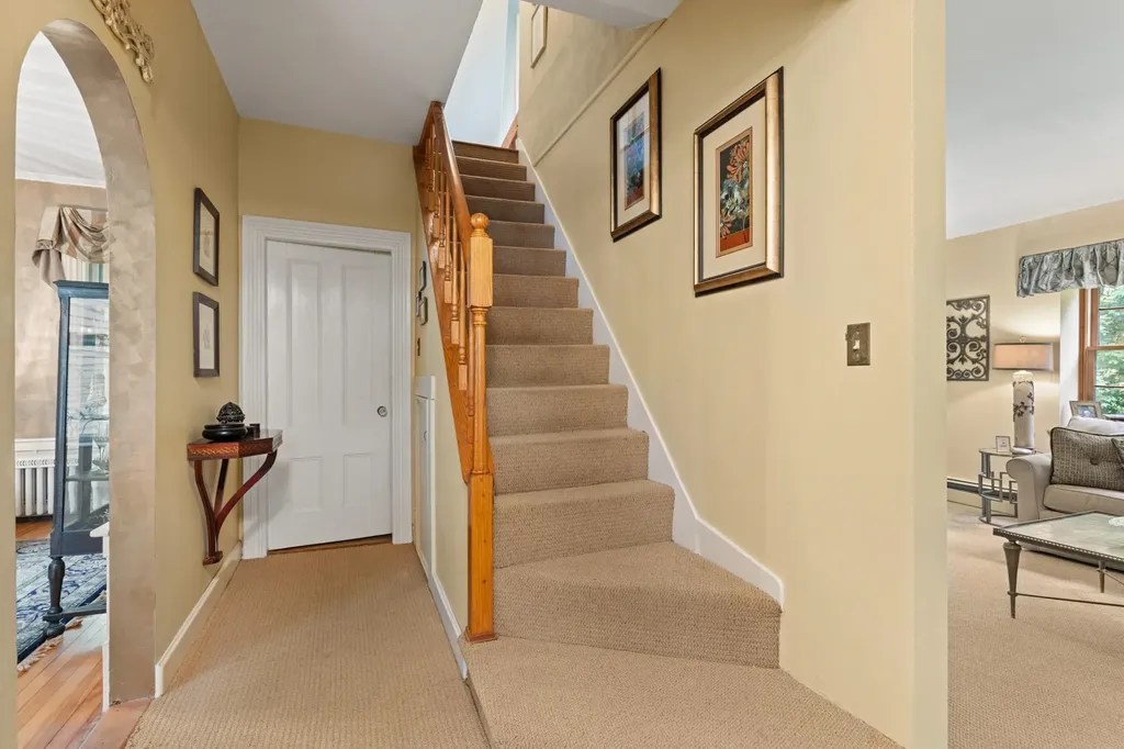 223 Atlantic Avenue North Hampton NH 03862