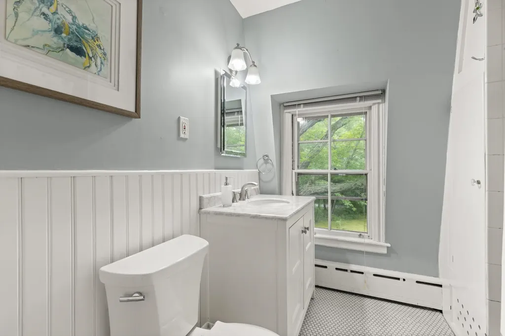 223 Atlantic Avenue North Hampton NH 03862