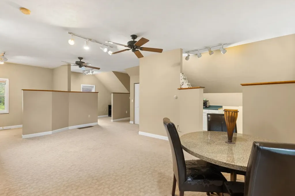 223 Atlantic Avenue North Hampton NH 03862