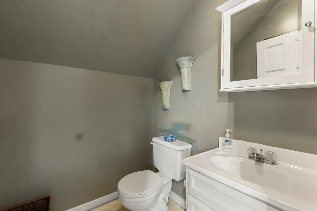 223 Atlantic Avenue North Hampton NH 03862