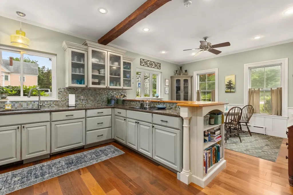 223 Atlantic Avenue North Hampton NH 03862