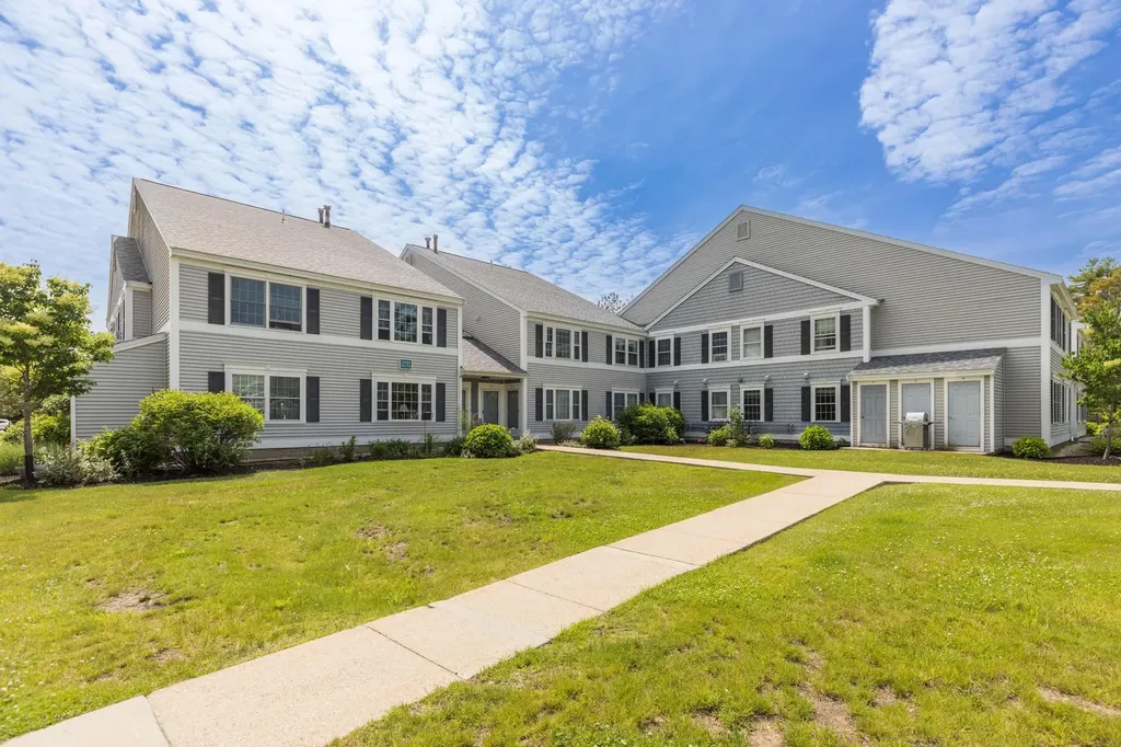 703 Springbrook Circle Portsmouth NH 03801