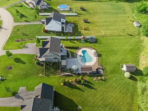 16 Daniels Drive Lee NH 03861