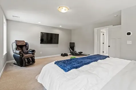 16 Daniels Drive Lee NH 03861