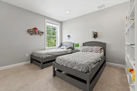 16 Daniels Drive Lee NH 03861