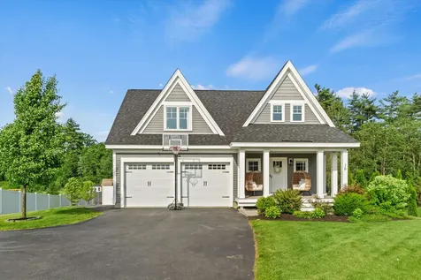 16 Daniels Drive Lee NH 03861