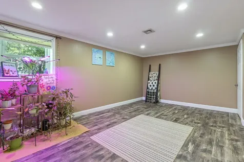 13 Rangers Drive Hudson NH 03051