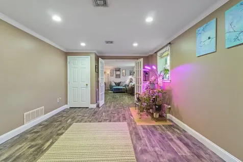 13 Rangers Drive Hudson NH 03051