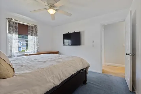 13 Rangers Drive Hudson NH 03051