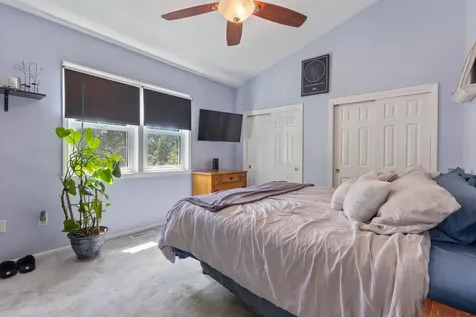 13 Rangers Drive Hudson NH 03051