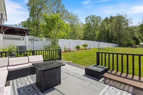 13 Rangers Drive Hudson NH 03051