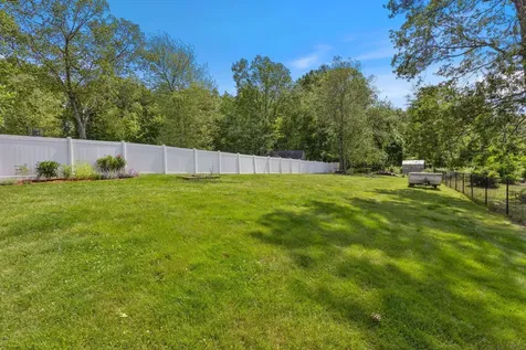 13 Rangers Drive Hudson NH 03051