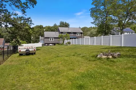 13 Rangers Drive Hudson NH 03051