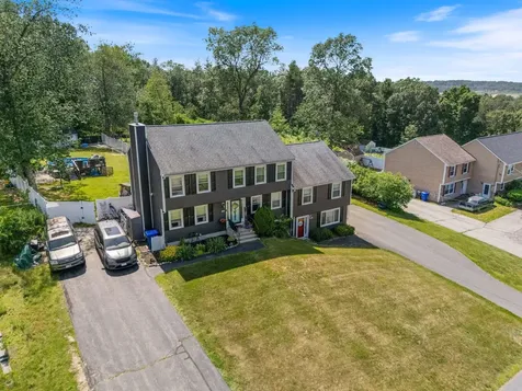 13 Rangers Drive Hudson NH 03051