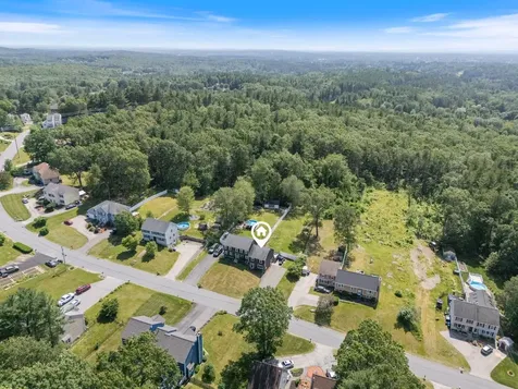 13 Rangers Drive Hudson NH 03051