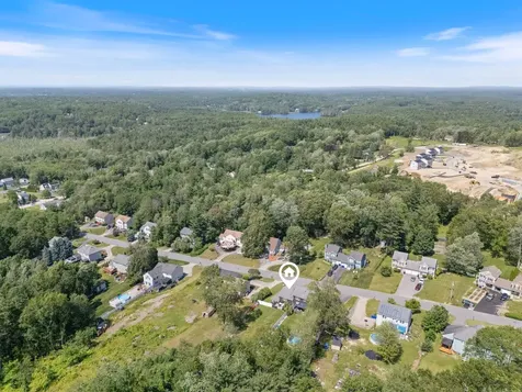 13 Rangers Drive Hudson NH 03051