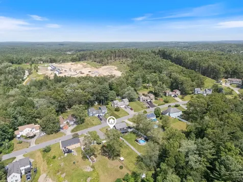 13 Rangers Drive Hudson NH 03051