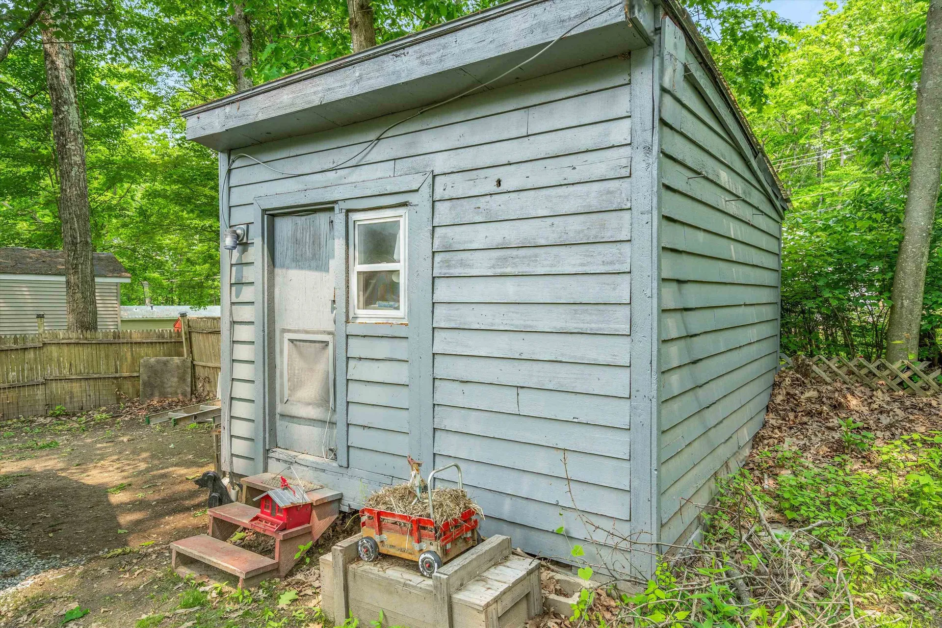 8 Bush Avenue Allenstown NH 03275