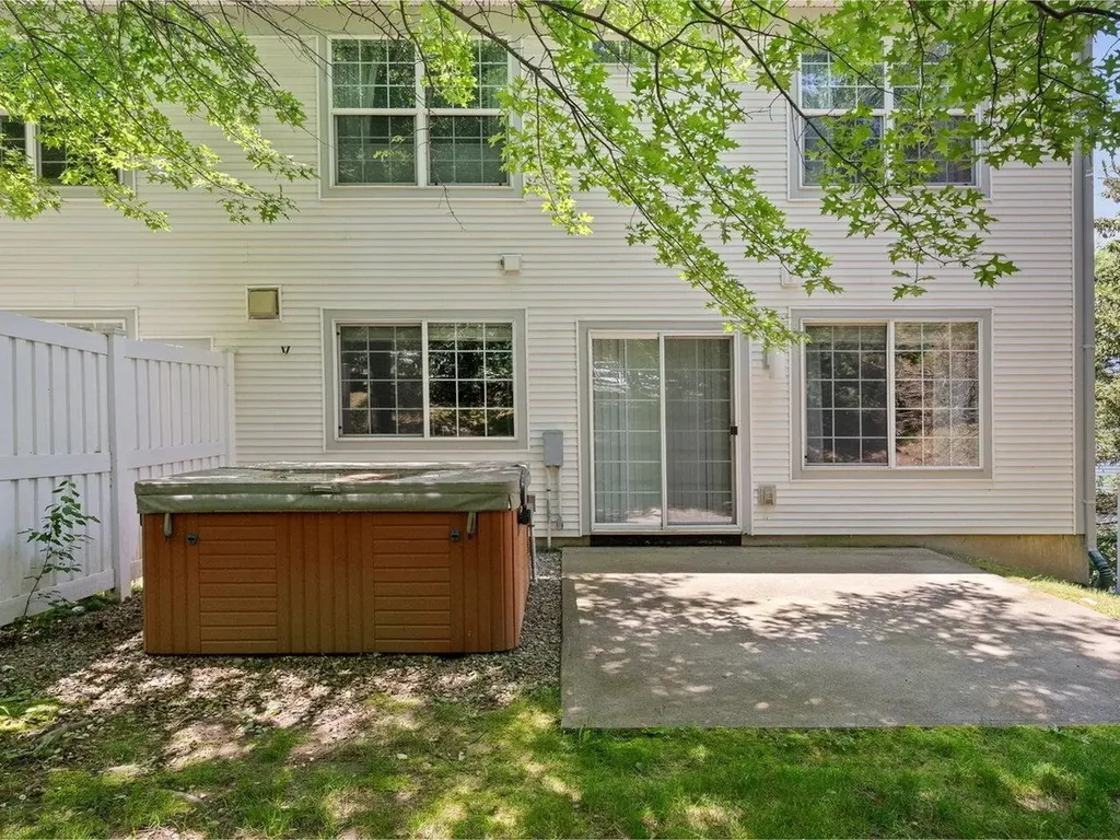 137 Stonington Circle South Burlington VT 05403