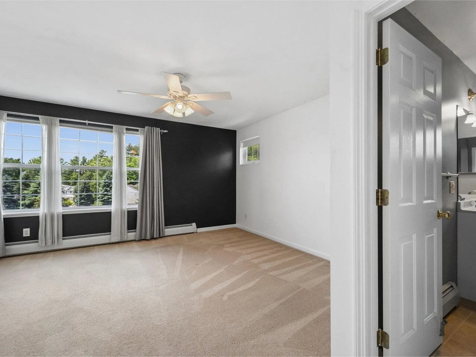 137 Stonington Circle South Burlington VT 05403