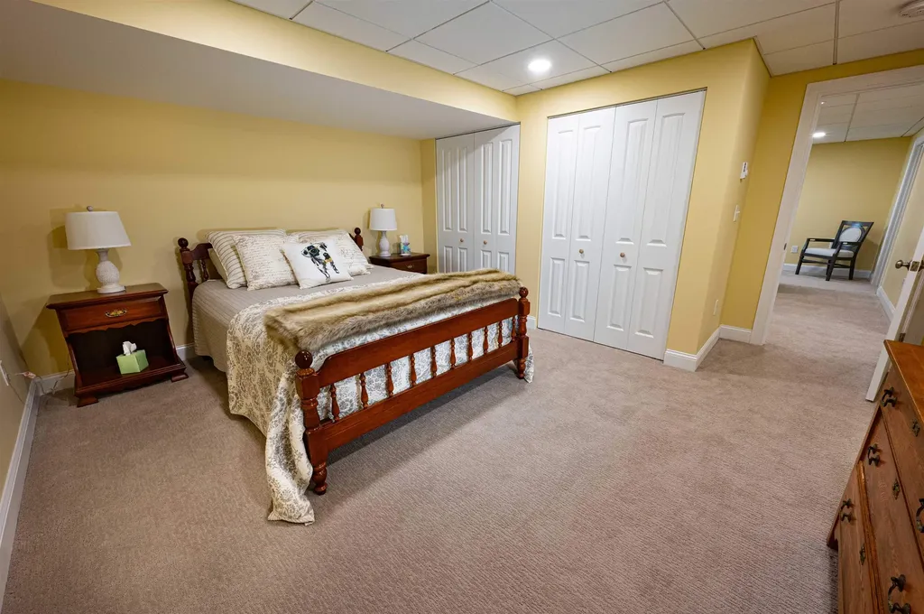 91 Pineview Drive Candia NH 03034