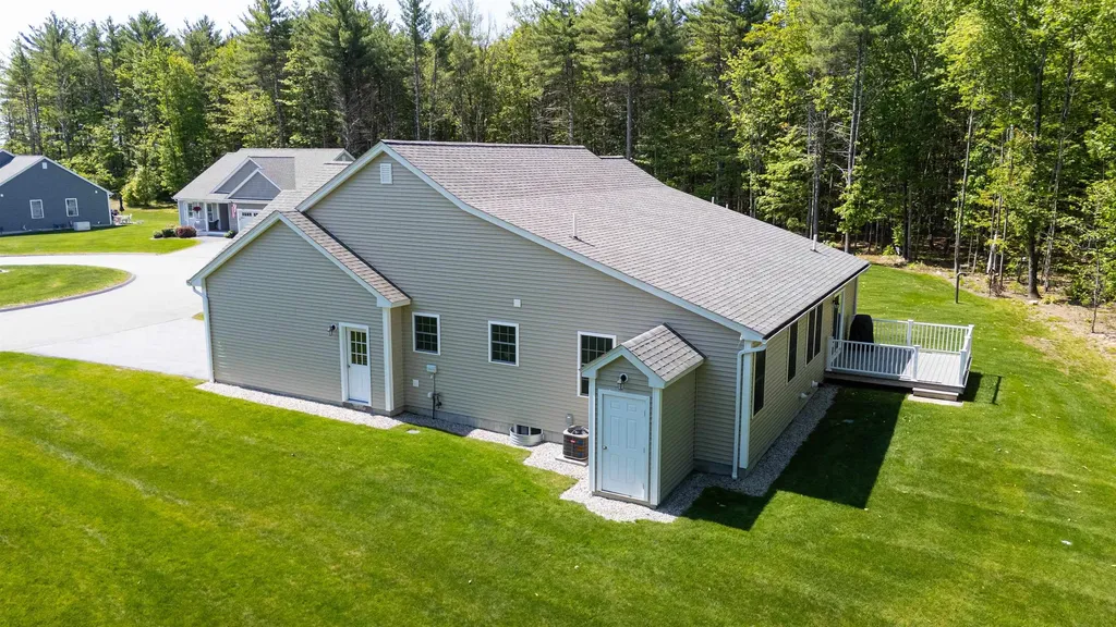 91 Pineview Drive Candia NH 03034