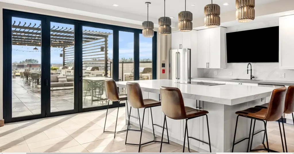 18 Artisan Drive Salem NH 03079