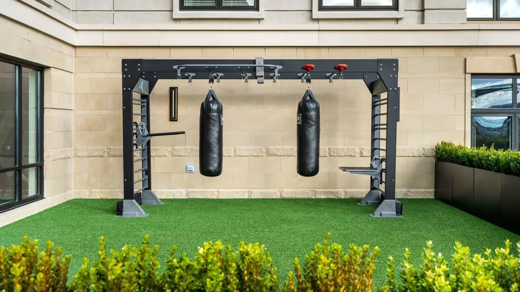 18 Artisan Drive Salem NH 03079