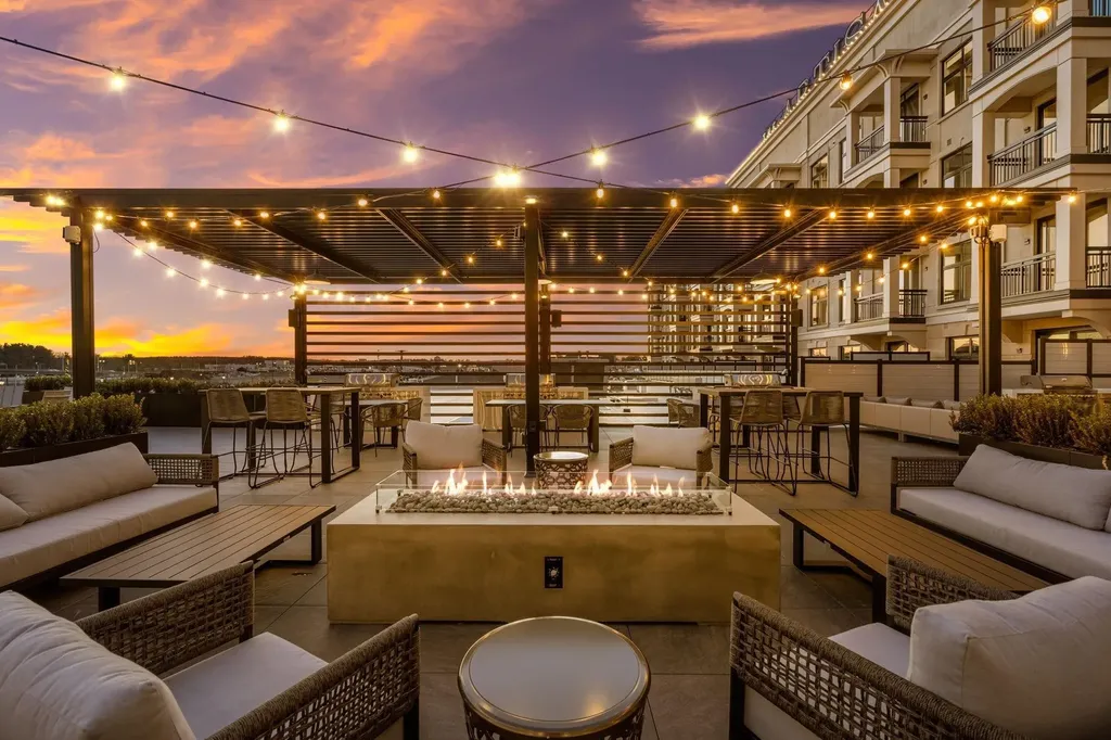 18 Artisan Drive Salem NH 03079