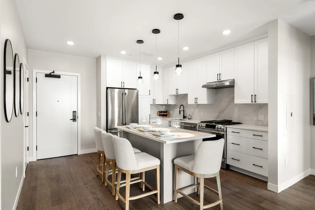 18 Artisan Drive Salem NH 03079